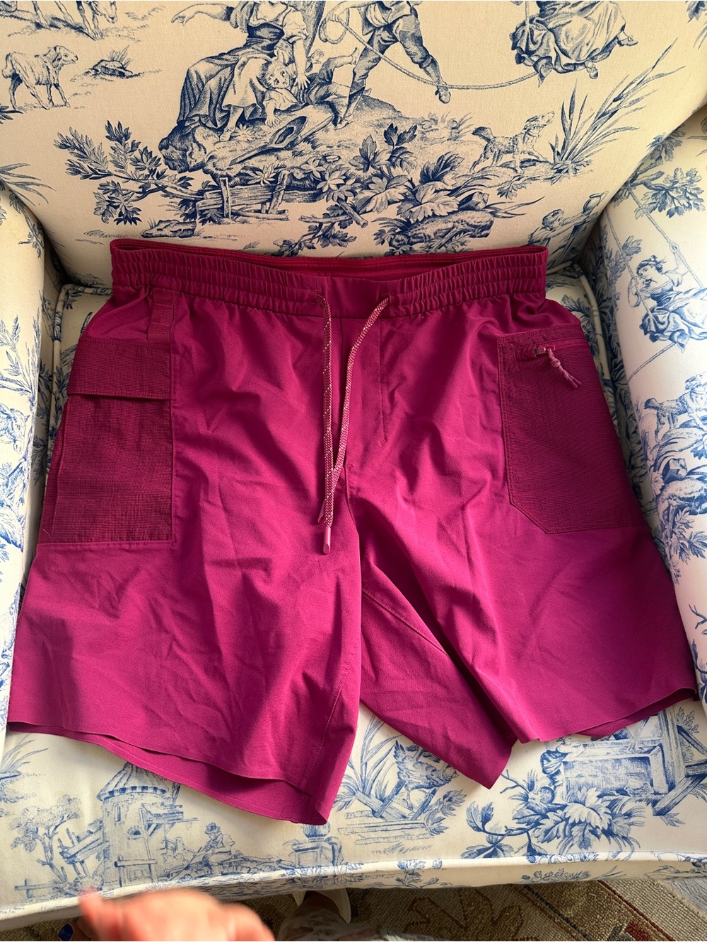 Mens Lululemon Water Repellent Hiking Shorts sz L